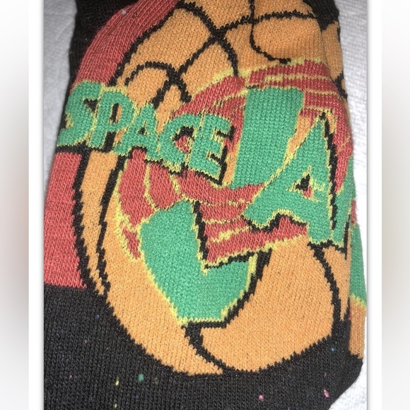 Space Jam Crew Socks 2 Pair Men 8-12 Black Red  w Basketball Jordan Looney Tunes - Picture 3 of 8